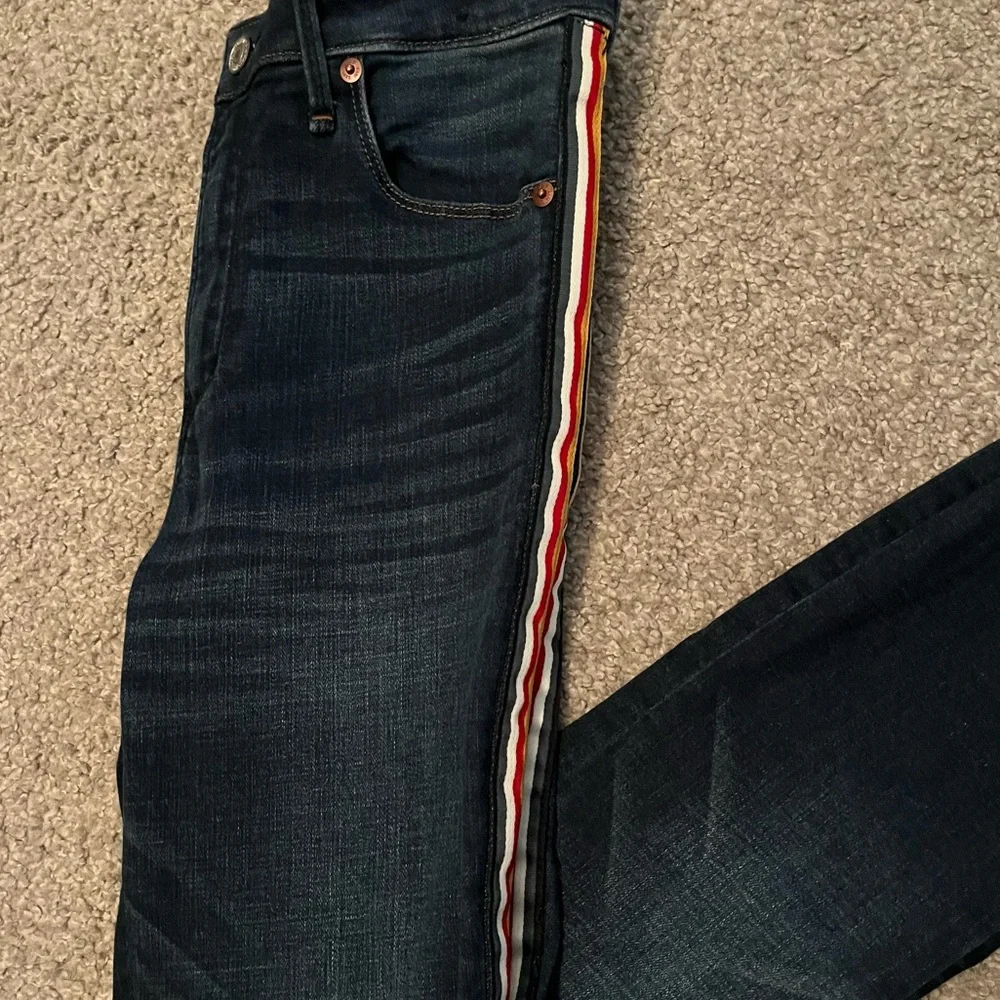 Abercrombie and Fitch jeans. Size 27/4R. Good used condition. - Picture 5 of 5